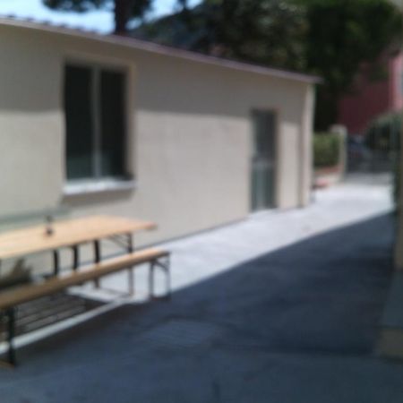 Nina Casa Vacanze Finale Ligure Exteriör bild